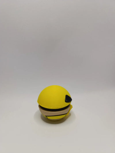 Poké Ball Kakuna Réplica Premium Coleccionable