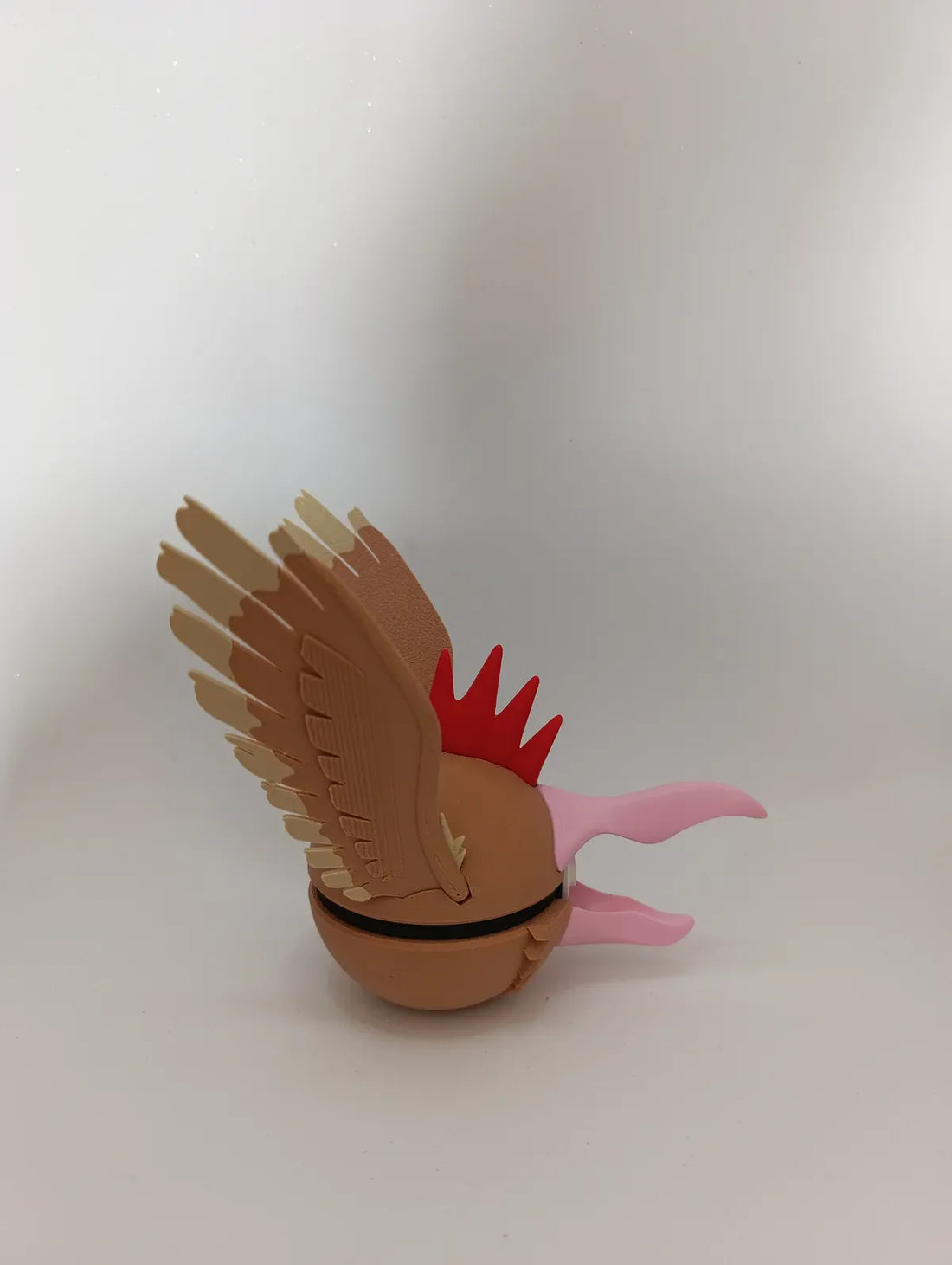 Poké Ball Fearow Réplica Premium Coleccionable