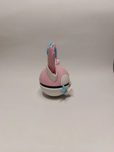 Poké Ball Sylveon Réplica Premium Coleccionable