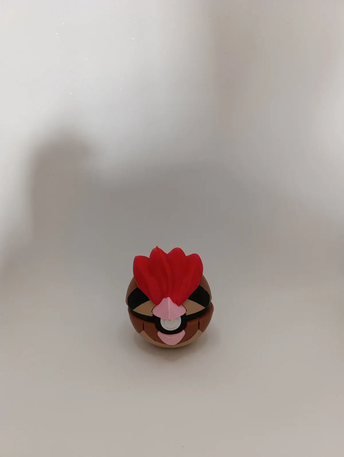 Poké Ball Pidgeotto Réplica Premium Coleccionable