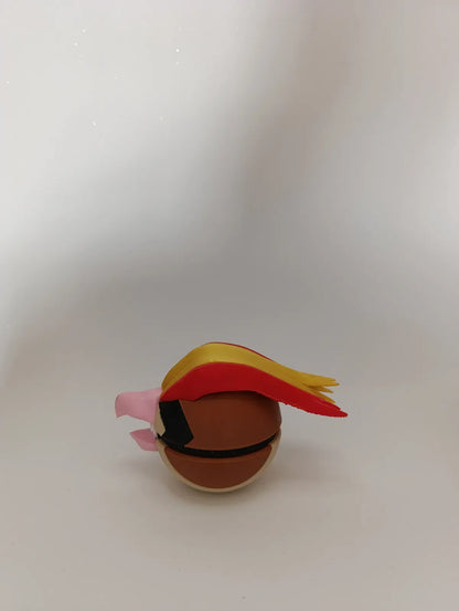 Poké Ball Pidgeot Réplica Premium Coleccionable