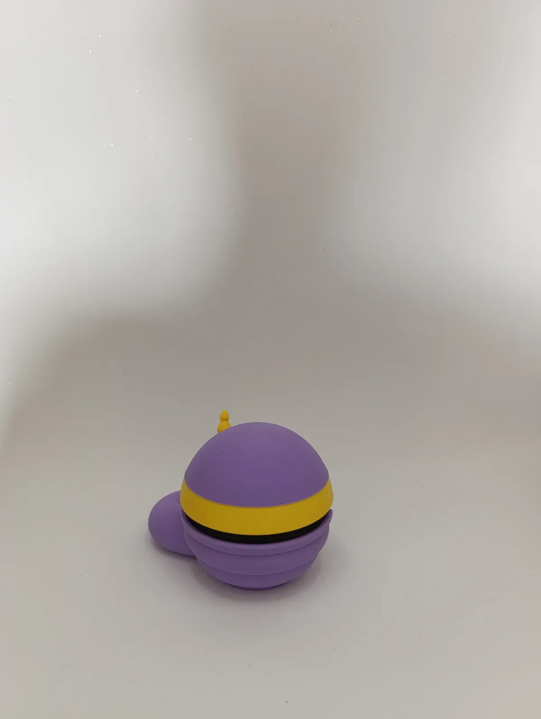 Poké Ball Ekans Réplica Premium Coleccionable