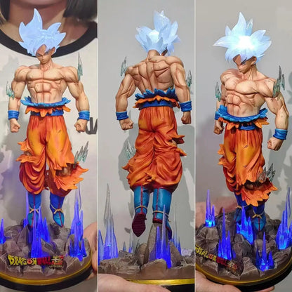 Figura de Goku Ultra Instinto 32cm Dragon Ball Z Luminosa