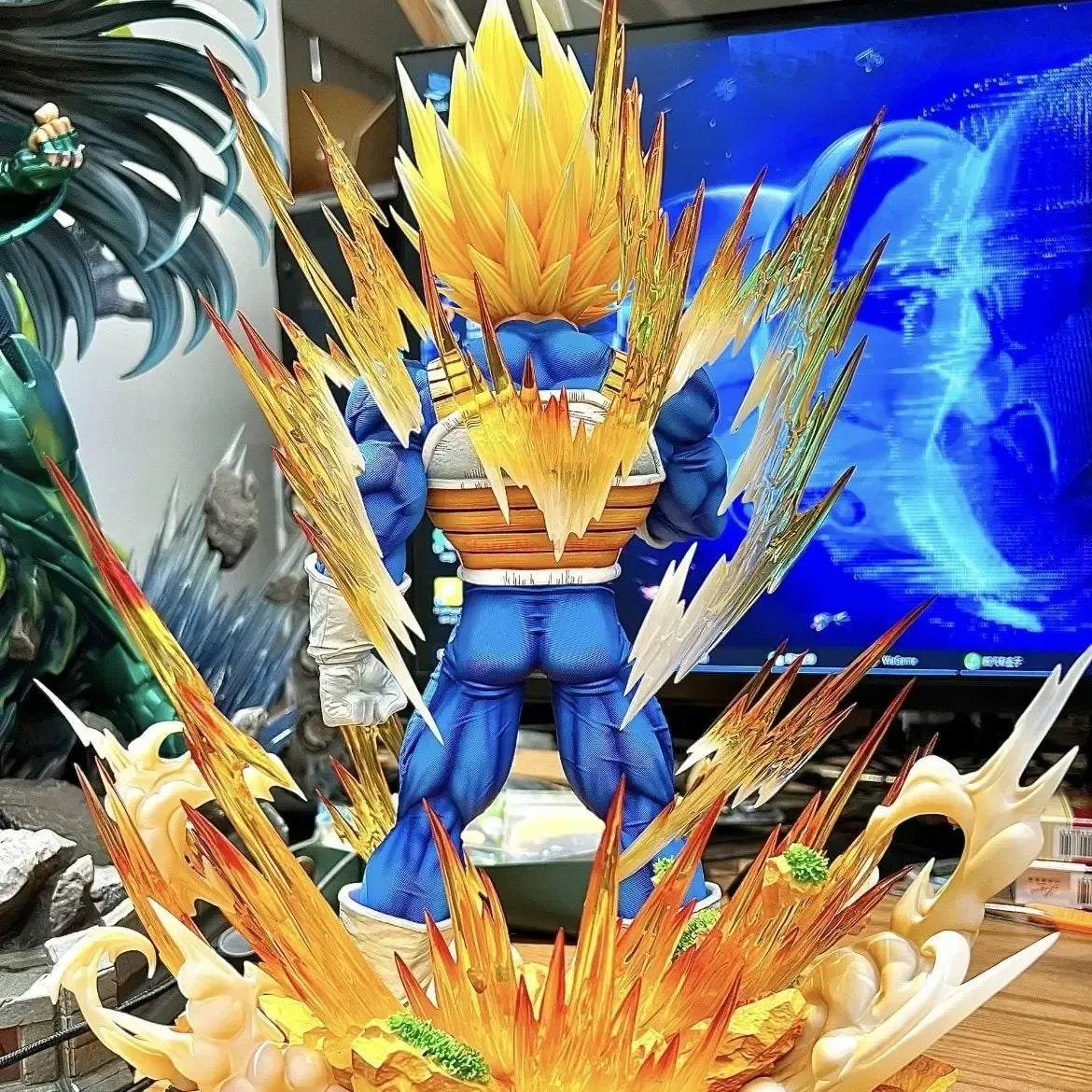 Figura Dragon Ball Vegeta Super Saiyan 36cm